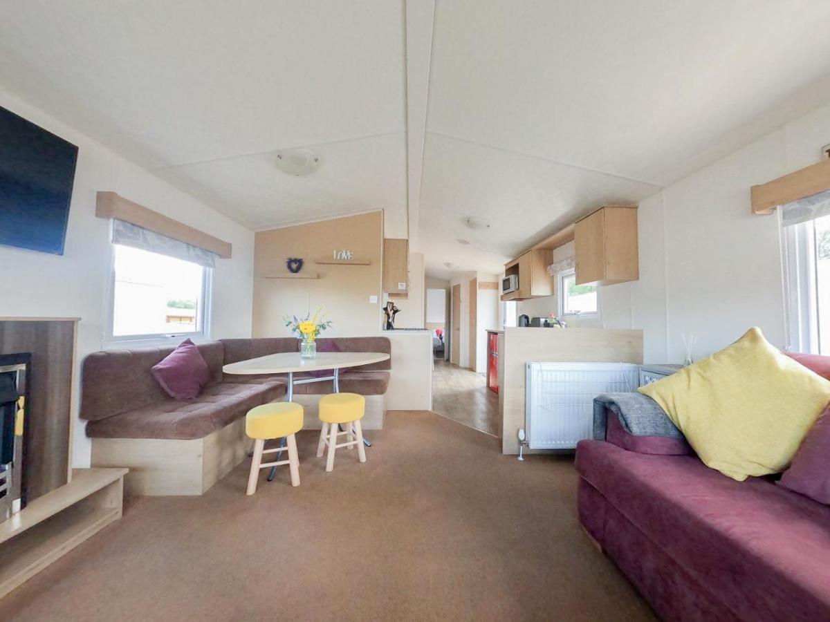 Tattershall Lakes - Hot Tub Breaks Exterior foto